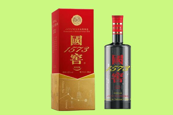 襄樊回收国窖1573.jpg